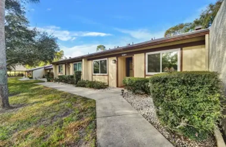 8330 HIGH POINT CIR APT 6, PORT RICHEY, ..., Port Richey, FL 34668