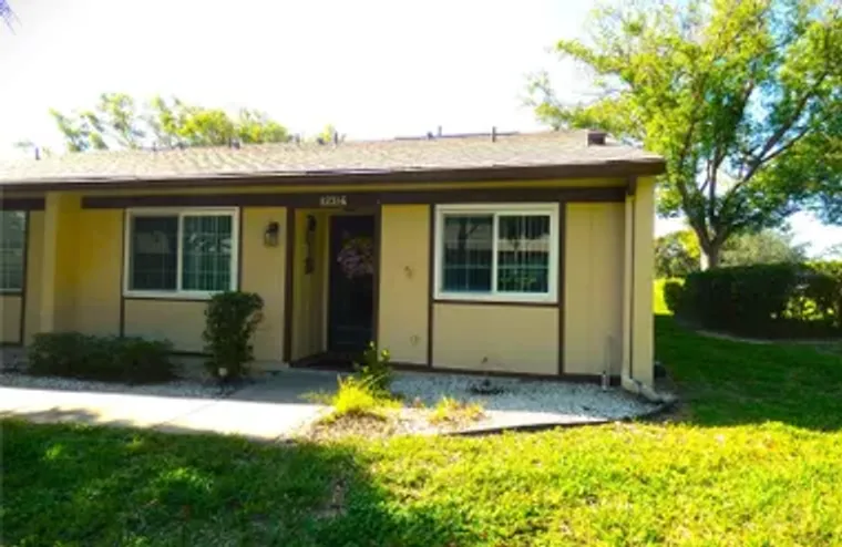 11231 DOLLAR LAKE DR APT 6, PORT RICHEY,..., Port Richey, FL 34668