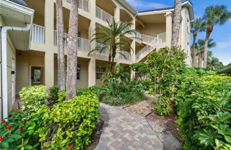 3431 POINTE CREEK CT 104, BONITA SPRINGS..., Bonita Springs, FL 34134