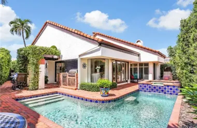 541 BAY VILLAS LN, NAPLES, FL, 34108, Naples, FL 34108