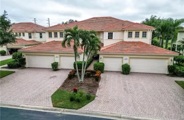 3010 MEANDERING WAY APT 102, FORT MYERS,..., Fort Myers, FL 33905