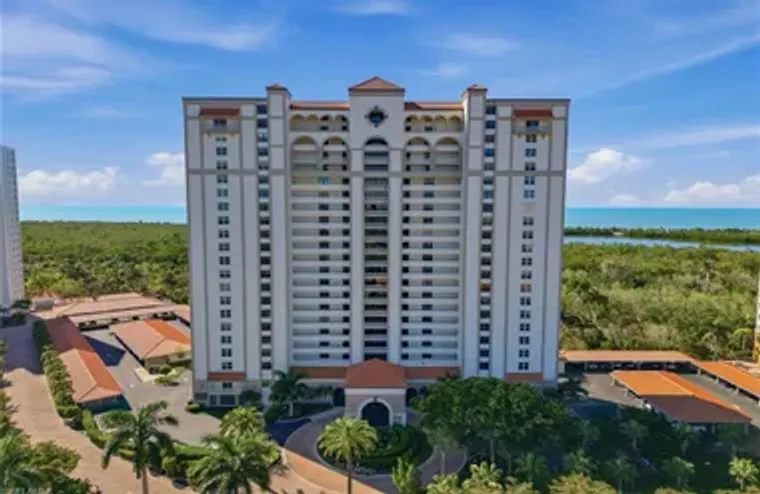 6585 NICHOLAS BLVD 2, NAPLES, FL, 34108, Naples, FL 34108