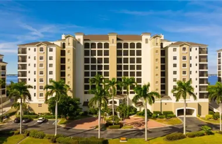 11620 COURT OF PALMS APT 303, FORT MYERS..., Fort Myers, FL 33908