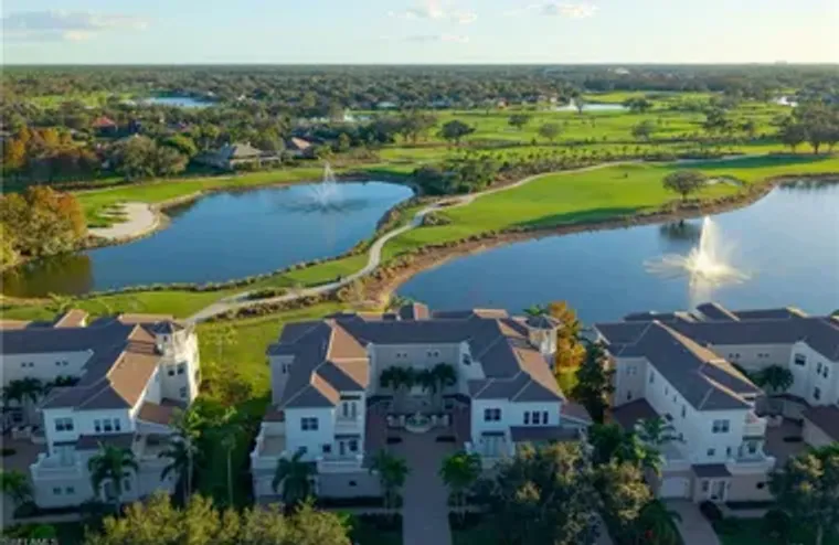 584 AVELLINO ISLES CIR 19302, NAPLES, FL..., Naples, FL 34119