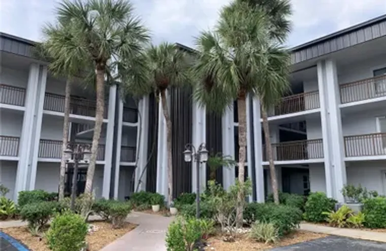 1740 PINE VALLEY DR 213, FORT MYERS, FL,..., Fort Myers, FL 33907