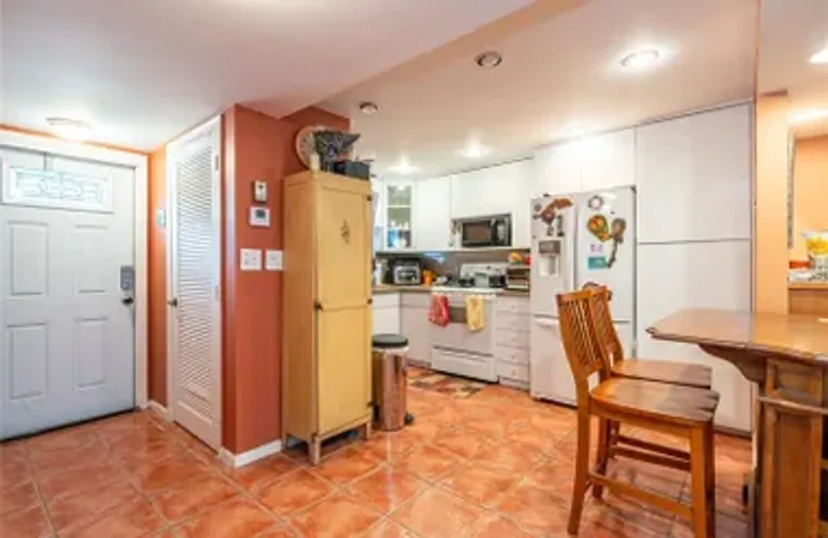 820 S HOLLYBROOK DR 101, PEMBROKE PINES,..., Pembroke Pines, FL 33025