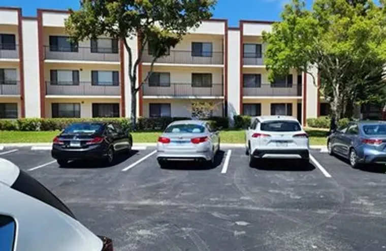 9655 N BELFORT CIR # 211, TAMARAC, FL, 3..., Tamarac, FL 33321