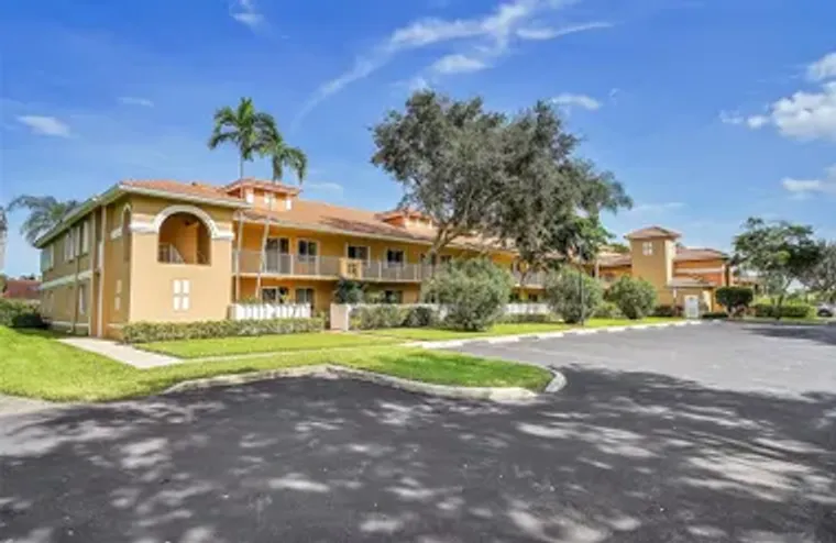 5876 REGAL GLEN DR 201, BOYNTON BEACH, F..., Boynton Beach, FL 33437