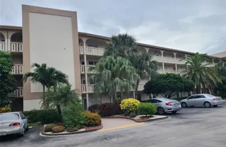 3204 PORTOFINO PT L2, COCONUT CREEK, FL,..., Coconut Creek, FL 33066