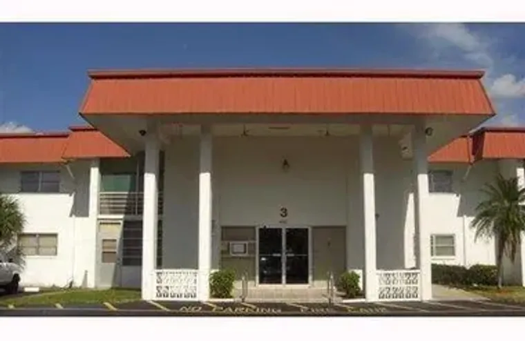 4881 NW 22ND ST A15, LAUDERHILL, FL, 333..., Lauderhill, FL 33313