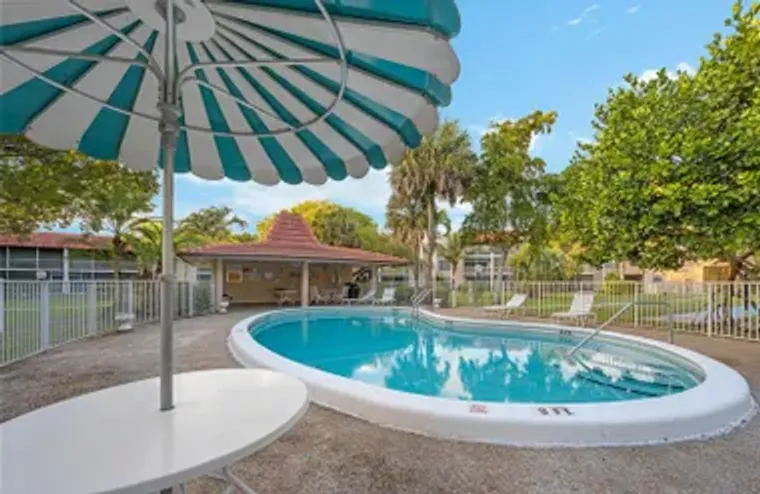 3774 INVERRARY BLVD APT 104P, LAUDERHILL..., Lauderhill, FL 33319