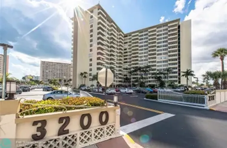 3200 NE 36TH ST APT 1417, FORT LAUDERDAL..., Fort Lauderdale, FL 33308