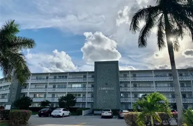 2150 CAMBRIDGE G # 2150, DEERFIELD BEACH..., Deerfield Beach, FL 33442