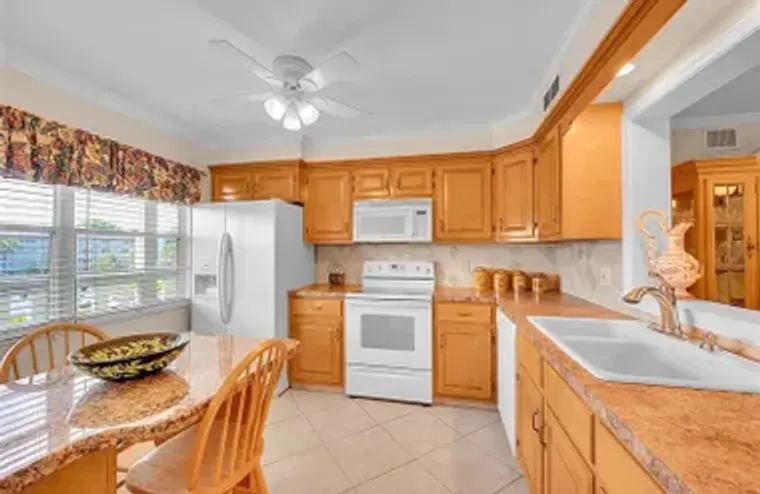 2901 VICTORIA CIR E3, COCONUT CREEK, FL,..., Coconut Creek, FL 33066