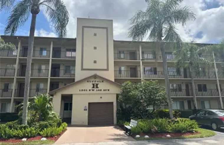 1301 SW 142ND AVE 308H, PEMBROKE PINES, ..., Pembroke Pines, FL 33027
