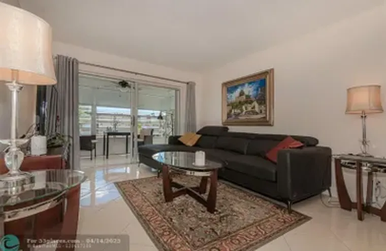 2861 NW 47TH TER APT 303, LAUDERDALE LAK..., Lauderdale Lakes, FL 33313