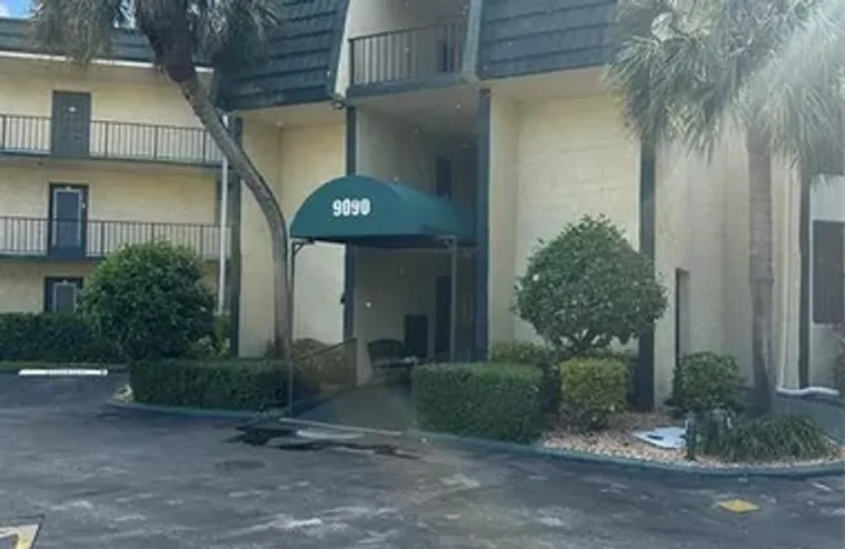 9090 LIME BAY BLVD APT 115, TAMARAC, FL,..., Tamarac, FL 33321