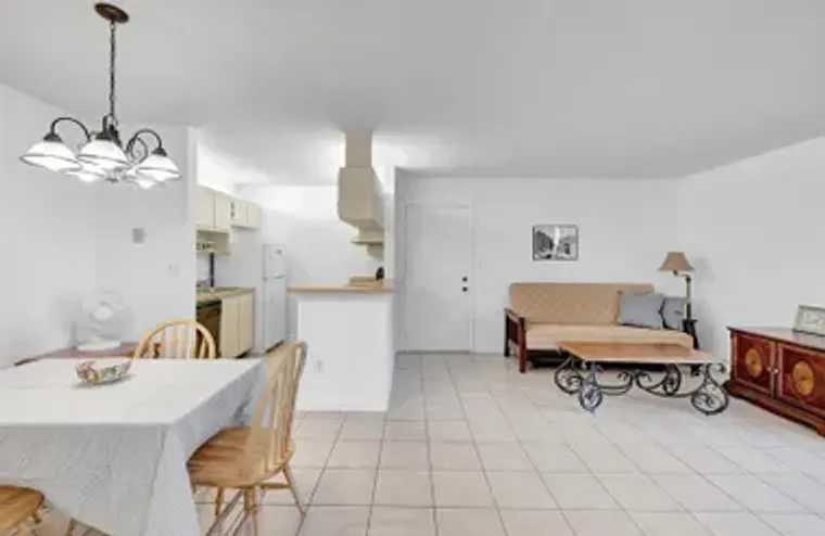 9460 S BELFORT CIR # L3-111, TAMARAC, FL..., Tamarac, FL 33321