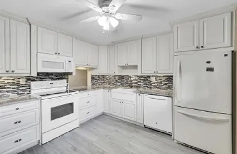 4950 E SABAL PALM BLVD 302, TAMARAC, FL,..., Tamarac, FL 33319