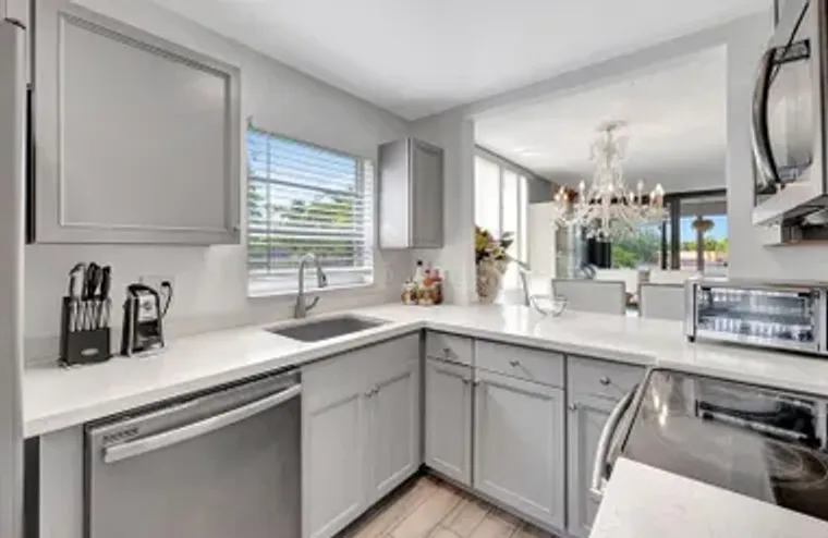 5860 NW 64TH AVE APT 201, TAMARAC, FL, 3..., Tamarac, FL 33319