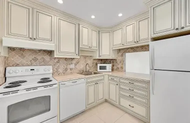 23 ABBEY LN 202, DELRAY BEACH, FL, 33446, Delray Beach, FL 33446