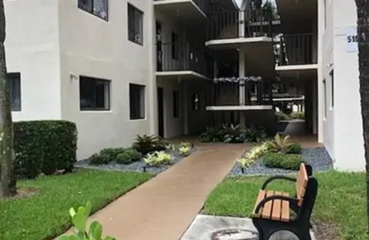 5100 LAS VERDES CIR 121, DELRAY BEACH, F..., Delray Beach, FL 33484