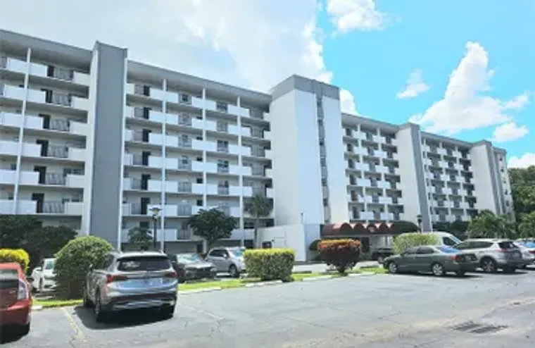 5860 NW 44TH ST 412, LAUDERHILL, FL, 333..., Lauderhill, FL 33319