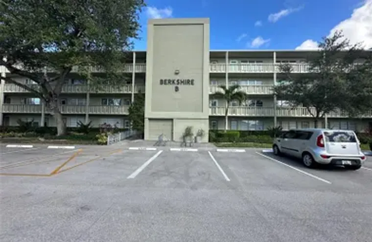1031 BERKSHIRE B # 1031, DEERFIELD BEACH..., Deerfield Beach, FL 33442
