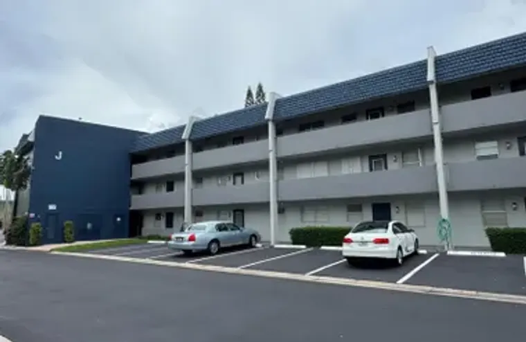 7797 GOLF CIRCLE DR APT 304, MARGATE, FL..., Margate, FL 33063