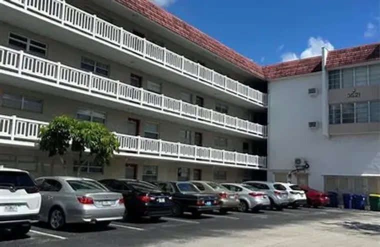 3521 INVERRARY DR APT J109, LAUDERHILL, ..., Lauderhill, FL 33319