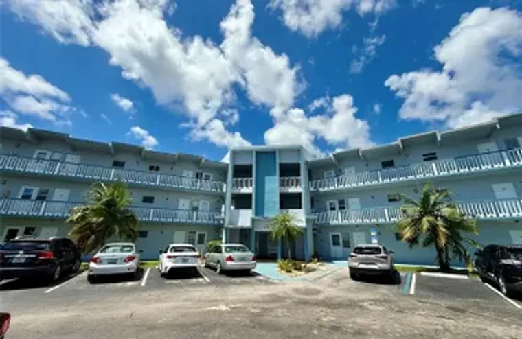 2300 PARK LN 311, HOLLYWOOD, FL, 33021, Hollywood, FL 33021