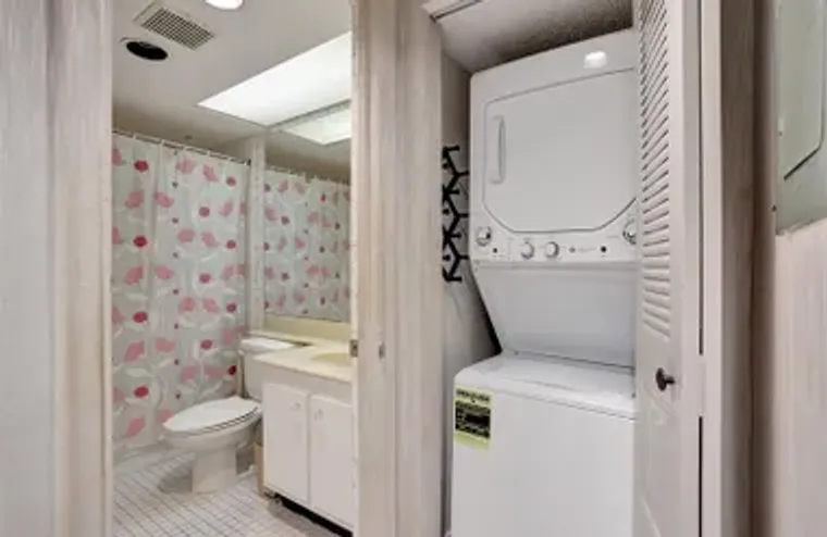 1705 ANDROS ISLE APT B2, COCONUT CREEK, ..., Coconut Creek, FL 33066