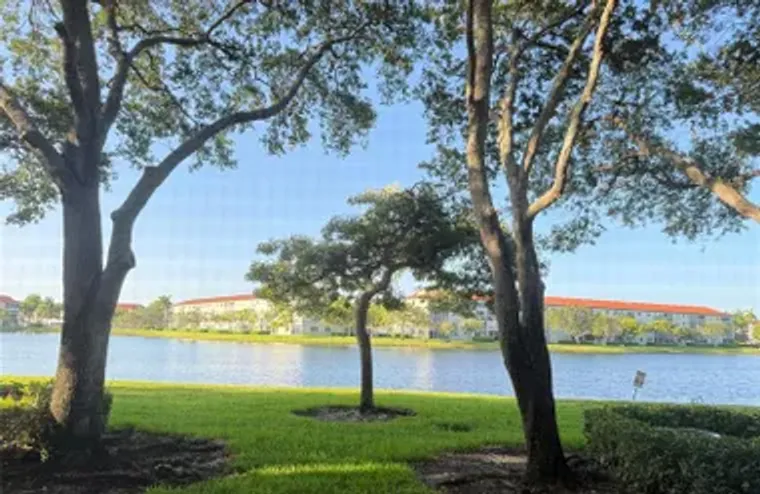 13001 SW 15TH CT APT 106T, PEMBROKE PINE..., Pembroke Pines, FL 33027