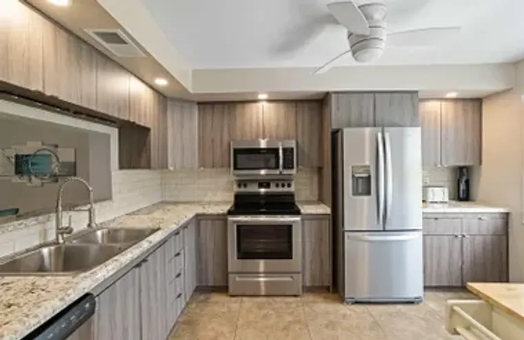 2301 LUCAYA LN # 04, COCONUT CREEK, FL, ..., Coconut Creek, FL 33066