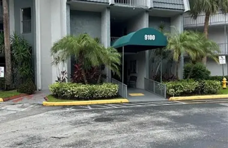 9100 LIME BAY BLVD APT 310, TAMARAC, FL,..., Tamarac, FL 33321