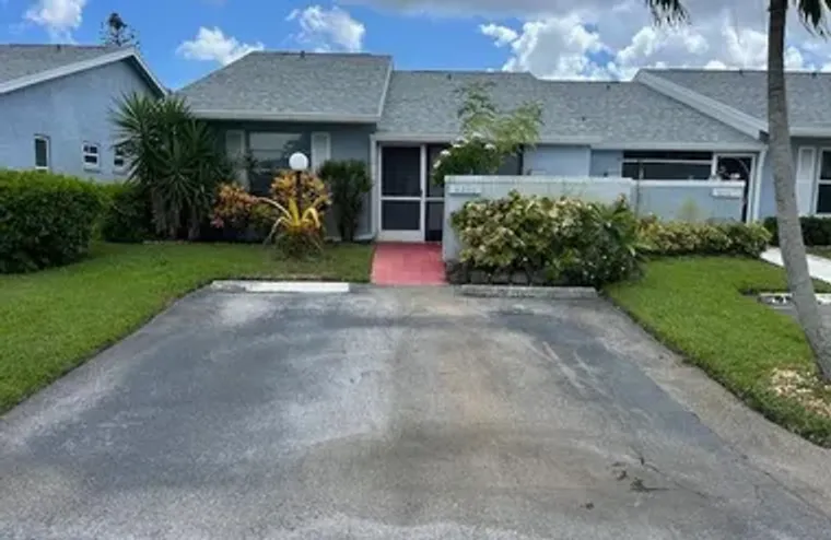 4210 LUCERNE VILLAS LN # 4210, LAKE WORT..., Lake Worth, FL 33467