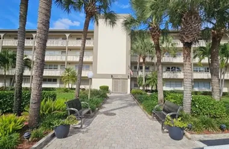 4701 MARTINIQUE DR H4, COCONUT CREEK, FL..., Coconut Creek, FL 33066