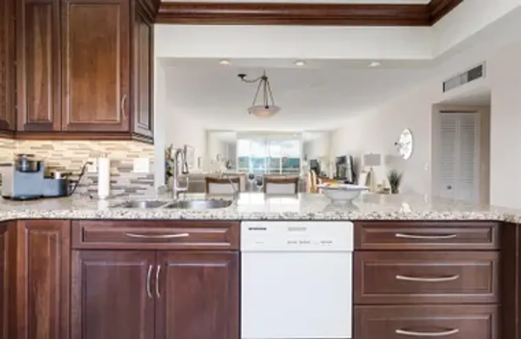 414 SE 10TH ST 302, DANIA BEACH, FL, 330..., Dania Beach, FL 33004