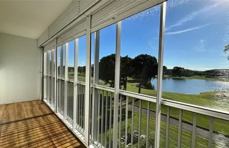 300 SW 134TH WAY APT 304E, PEMBROKE PINE..., Pembroke Pines, FL 33027