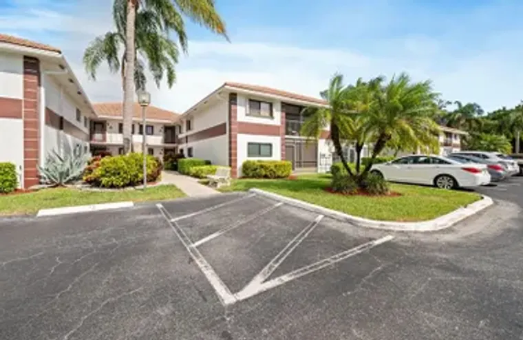 15451 PEMBRIDGE DR 206, DELRAY BEACH, FL..., Delray Beach, FL 33484