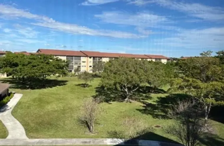 12651 SW 16TH CT APT 413B, PEMBROKE PINE..., Pembroke Pines, FL 33027