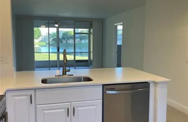 5890 NW 64TH AVE APT 103, FORT LAUDERDAL..., Fort Lauderdale, FL 33319