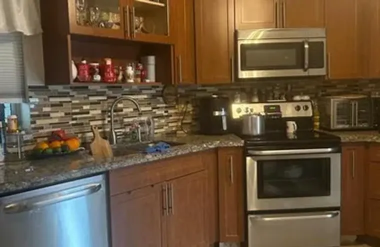 3 GREENWAY VLG N, ROYAL PALM BEACH, FL, ..., Royal Palm Beach, FL 33411