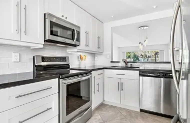 5021 OAK HILL LN APT 115, DELRAY BEACH, ..., Delray Beach, FL 33484