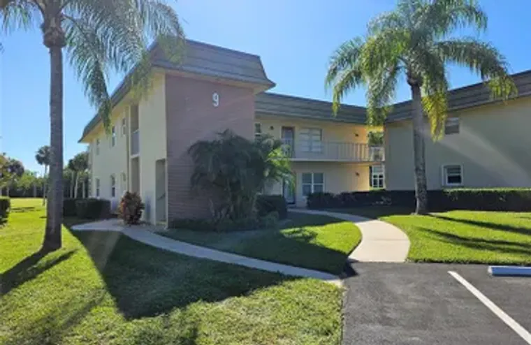 9 VISTA GARDENS TRL 106, VERO BEACH, FL,..., Vero Beach, FL 32962