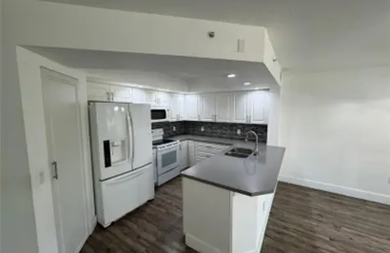 1651 SW 127TH AVE APT 211A, PEMBROKE PIN..., Pembroke Pines, FL 33027
