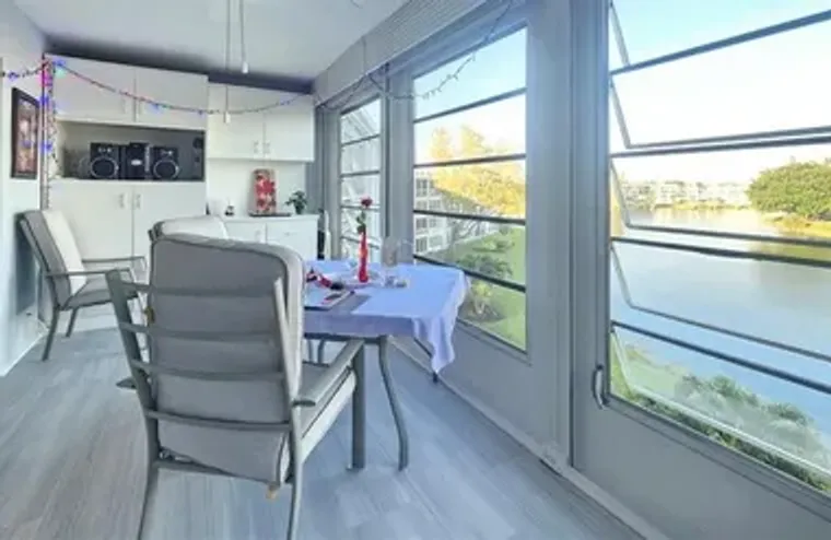 4106 CAMBRIDGE E UNIT E, DEERFIELD BEACH..., Deerfield Beach, FL 33442