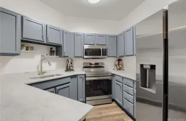 2896 W RIVERWALK CIR A109, LITTLETON, CO..., Littleton, CO 80123