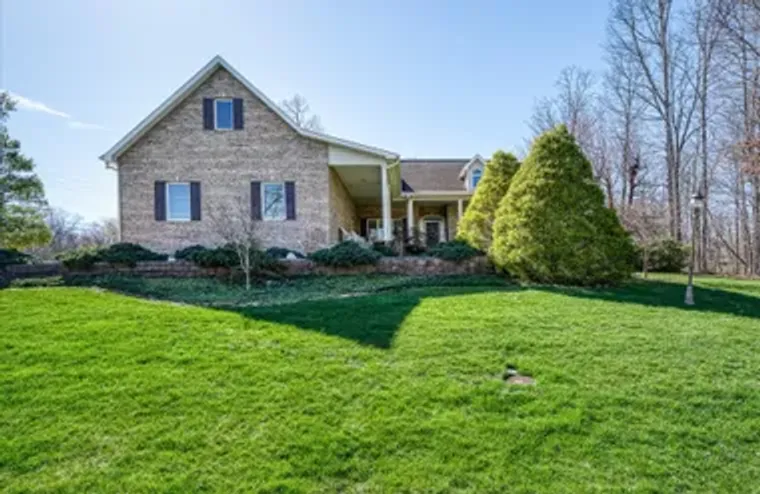 141 MOUNTAIN VIEW DR, CROSSVILLE, TN, 38..., Crossville, TN 38558