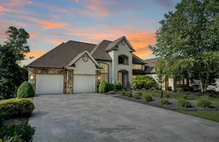 40 BLUFF VIEW TER, CROSSVILLE, TN, 38558, Crossville, TN 38558